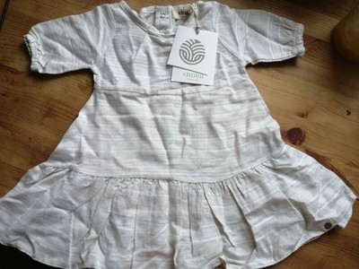 Kinderkleidchen  aus  Leinen,  naturfarben  in   Größe  62  /  68