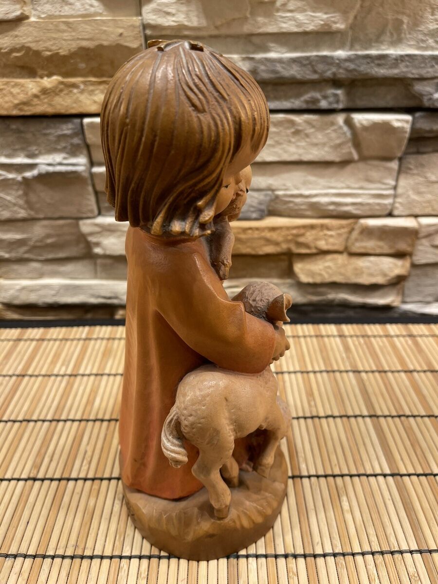 Vintage Rare Anri Wooden Carved Figurine Vintage Rare Anri Wooden Carved Figurine