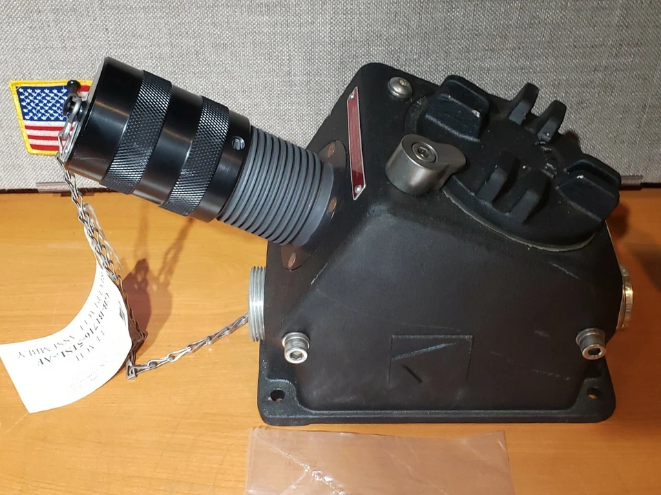 NUEVO Pyle-National Vantage GB-B1716-51Sl-AF Receptáculo a prueba de explosiones 30A 3 pines Foto 2 de 4