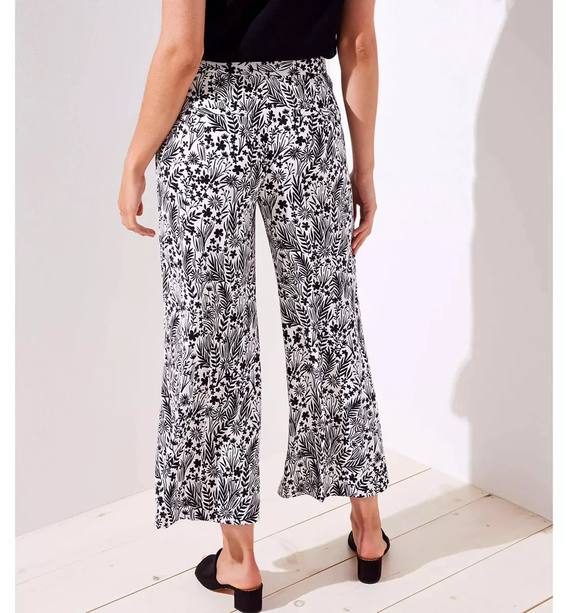 LOFT Women s White Black Floral Flowy Wide Leg Pants Size 10 NEW