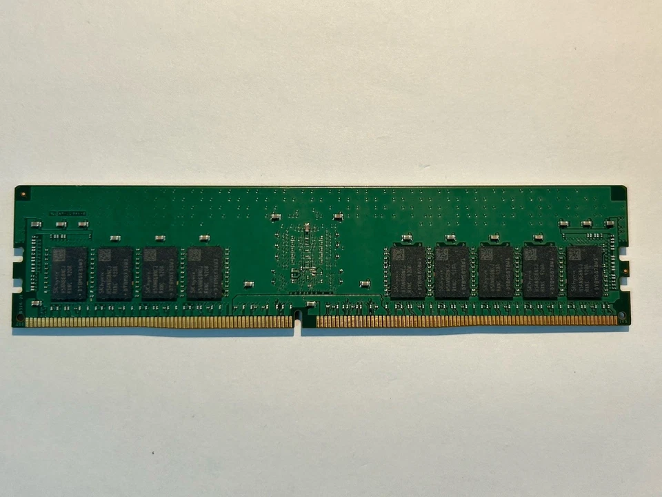 Hynix HMA82GR7CJR8N-XN 16GB 2Rx8 PC4-3200AA ECC REG Server RAM - Image 4 of 4
