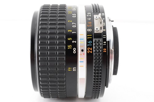 【Near Mint!!】Nikon Ai-S NIKKOR 28mm F2.8 From Japan aki 5161 - Picture 2 of 10