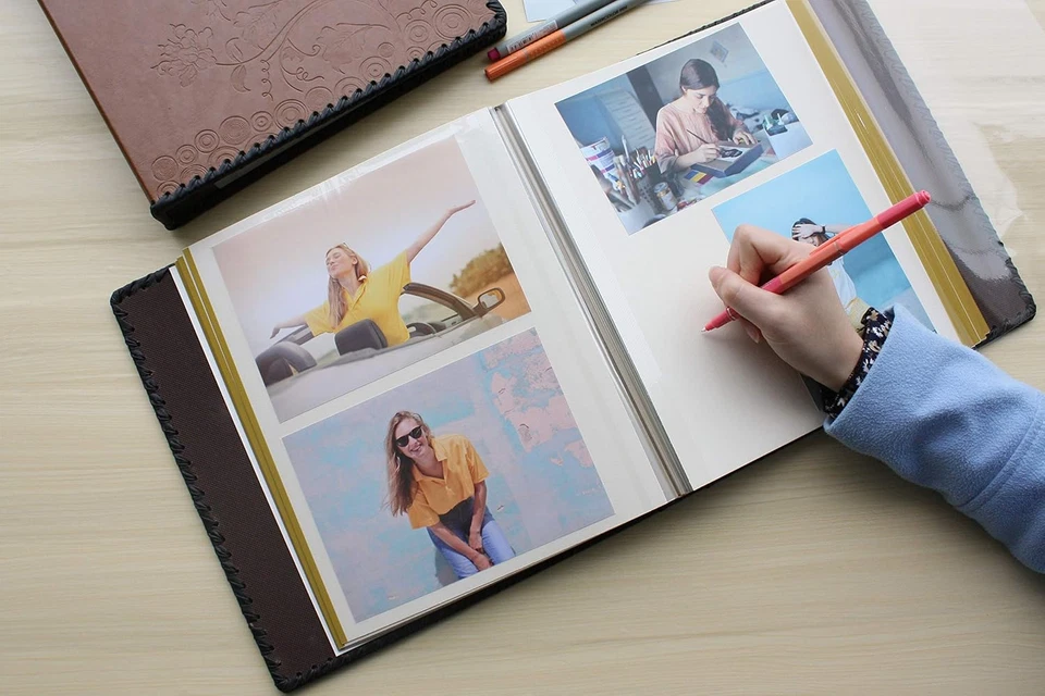 Álbum de fotos libro, álbum familiar álbum de recortes autoadhesivo, cubierta de cuero, tiene capacidad para 3X5 Foto 2 de 4