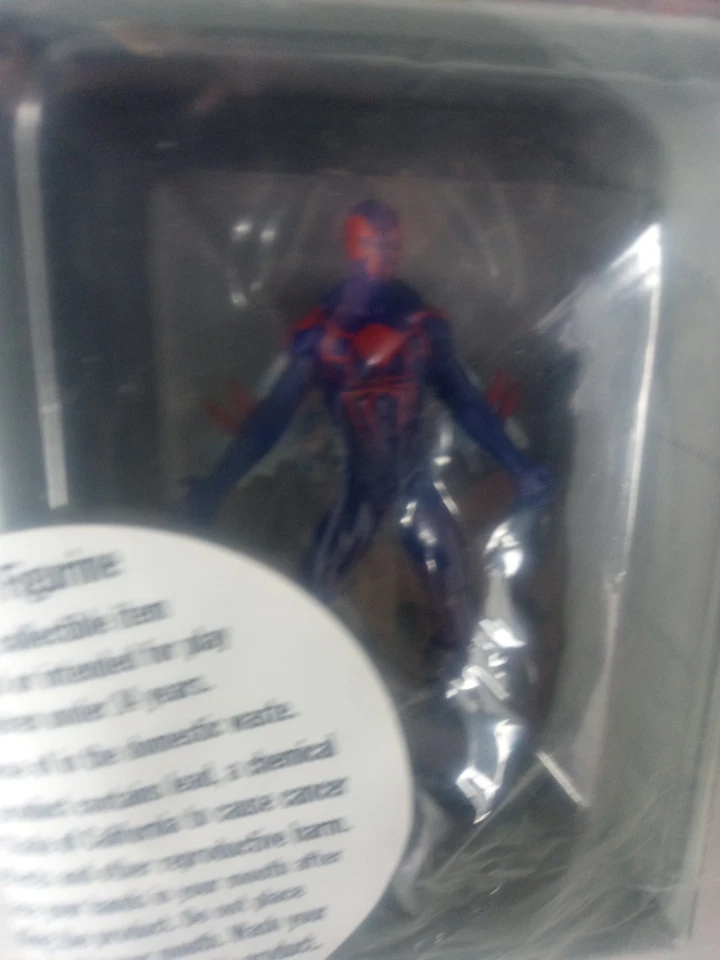 COLEÇÃO DE ESTATUETAS CLÁSSICAS MARVEL EAGLEMOSS #197 HOMEM-ARANHA 2099 ORIGINAL - Imagem 4 de 4