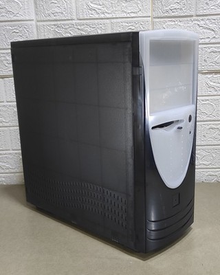 PC ATX Gehäuse SCHWARZ Transluzent Farbe Vintage Windows XP 98 Sleeper Build Retro