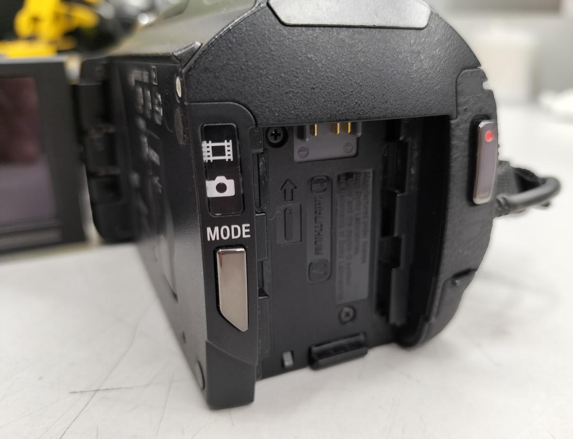 SONY Handycam HDR-CX720V Digital HD Video Camera Recorder SONY Handycam HDR-CX720V Digital HD Video Camera Recorder