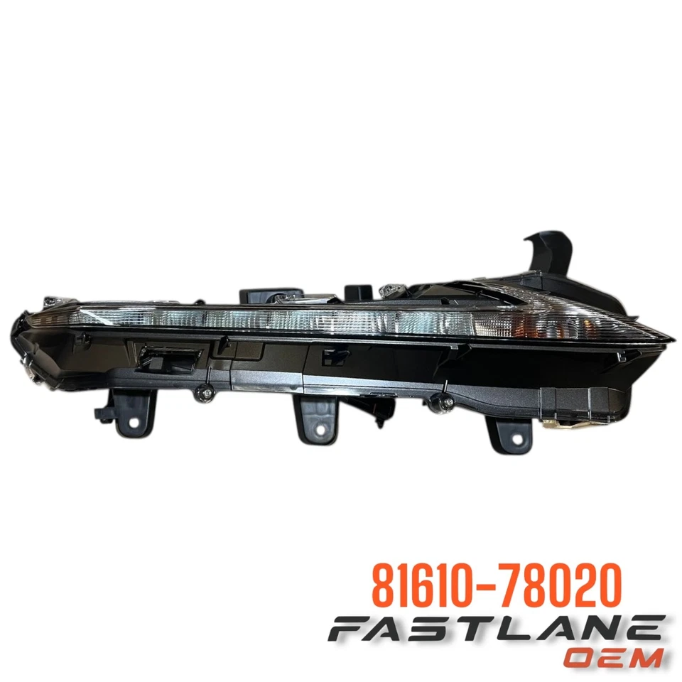 LEXUS NX300H 2015-2021 LÁMPARA DE CIRCULACIÓN DIURNA DERECHA NUEVA OEM 81610-78020 Foto 2 de 4