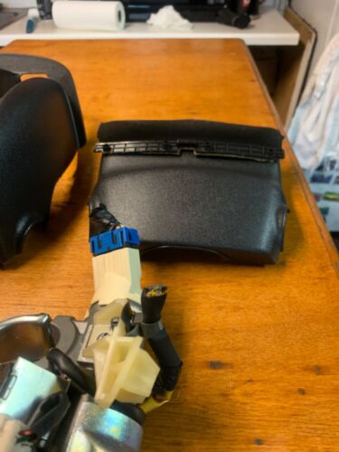 🍀 2010-2013 Kia Soul OEM Ignition Switch w/key Column Cover and door Lock - Picture 8 of 14