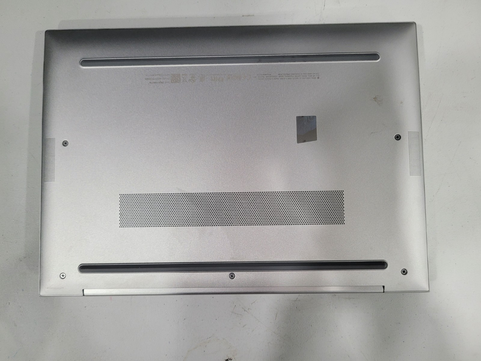 HP EliteBook 840 G11, 14-Inch Laptop, with Intel Core Ultra (Series 1) Processor, Windows 11 Pro