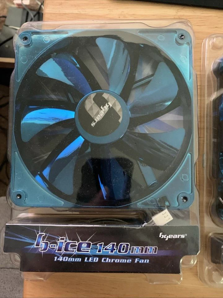 Bgears b-ice 140mm 140mm Blue LED Case Fan - Image 3 of 3