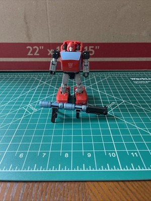 SS86 Cliffjumper Buzzworthy Bumblebee Exclusive Loose Complete Hasbro