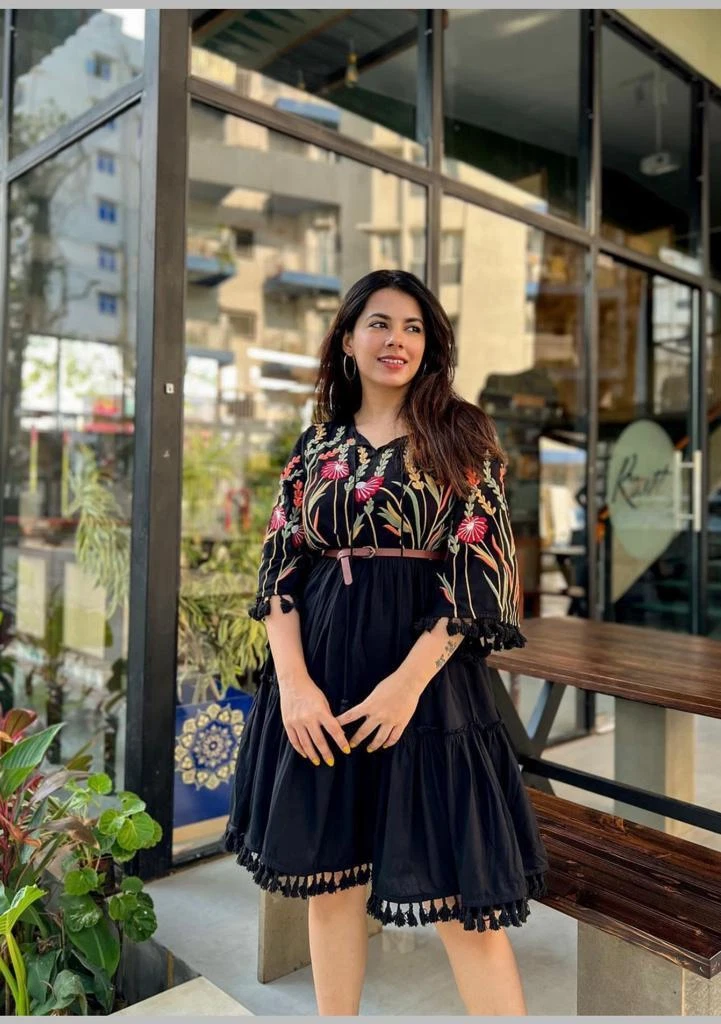 Pakistani Embroidered Short Kurta Kurti Set Casual Wear Black Flared Kurti Set