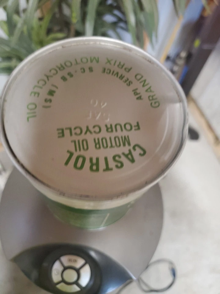 Vintage Made in USA Castrol Grand Prix 4 Cycle Motorcycle Oil Man Cave Display - Image 4 of 4