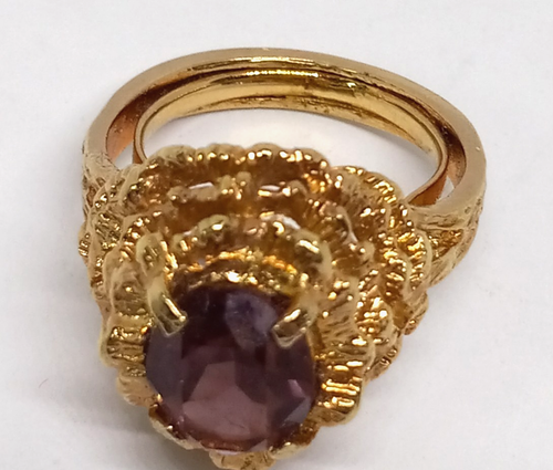 Vintage Avon Ring Gold Tone Amethyst Purple Glass Stone Size 6 - Picture 11 of 13
