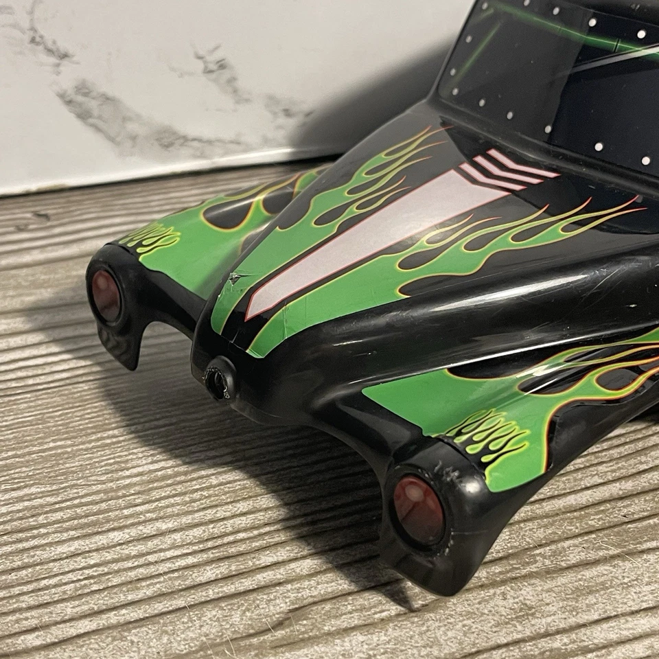 Monster Jam Grave Digger 1:15 Scale RC Truck Car 11.5” Shell Body Remote Control - Image 2 of 4