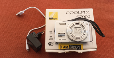 Nikon Coolpix S7000 white camera 16-megapixel CMOS Full HD 20x 