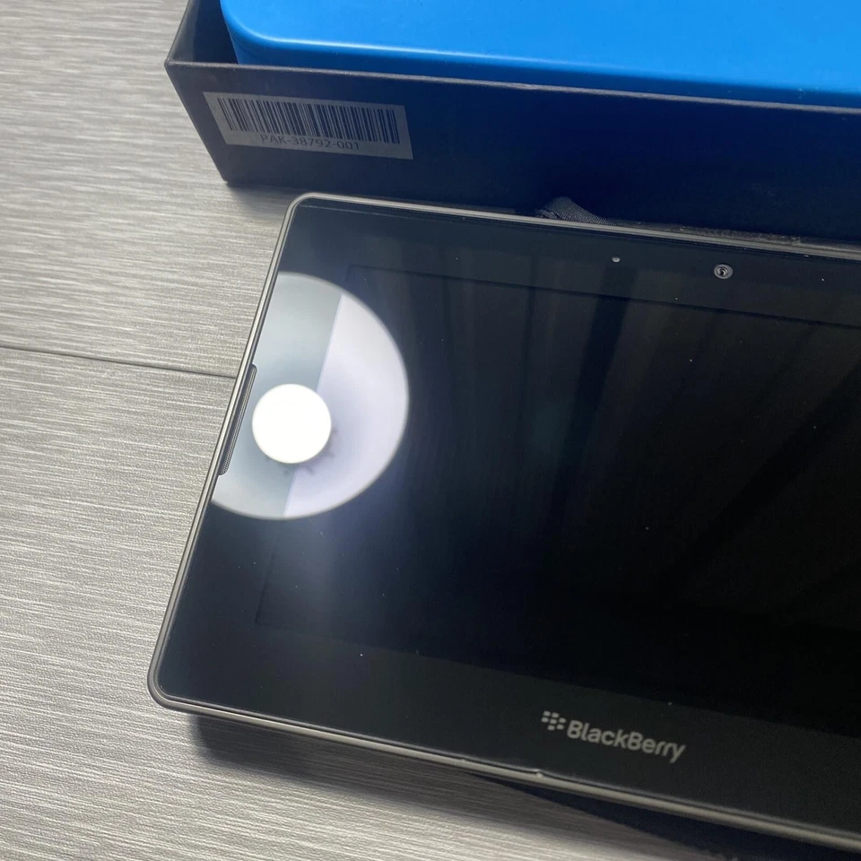 Tablet BlackBerry Playbook RDJ21WW 16 GB 7" Negra *SIN ENCENDIDO* Foto 4 de 4