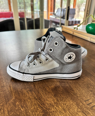 Converse Chuck Taylor All Star High Street Hi Top Sneakers (Youth Size 13)