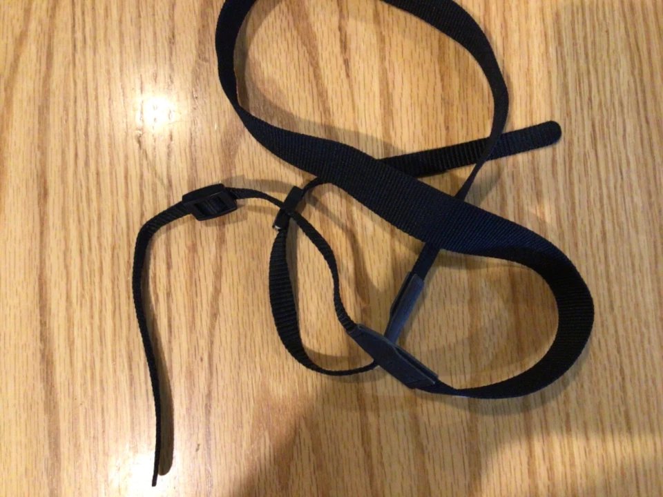 Bolsa para cámara Sony compacta negra de nailon correa de hombro ajustable universal pequeña Foto 3 de 3