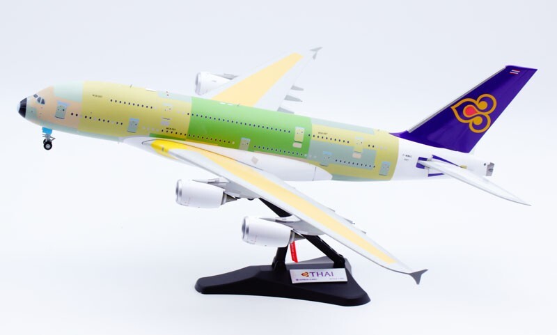 ✨new!! ✨タイ航空、Airbus A380 / 1/200 SKYMARKS THAI A380-800 1/200 W/GEAR NEW LIVERY