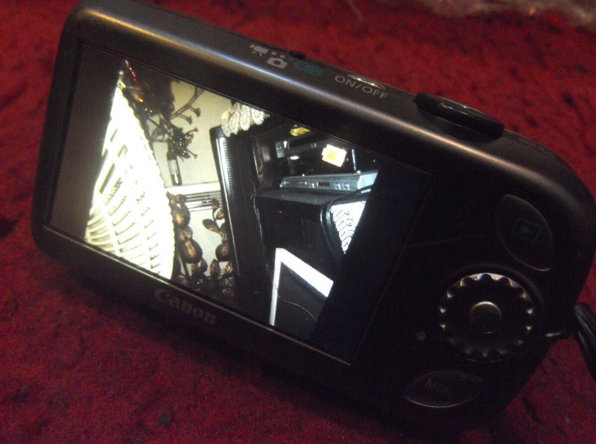 Canon Powershot Digital IXUS 110 IS 12.1MP 4x Digital Camera Canon Powershot Digital IXUS 110 IS 12.1MP 4x Digital Camera