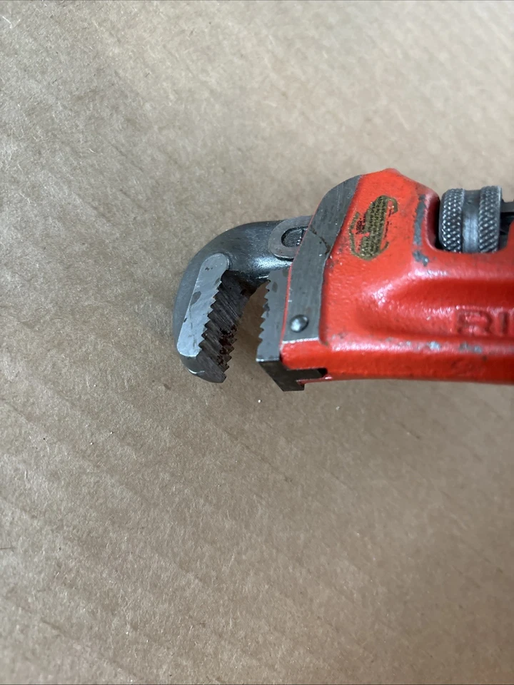 VINTAGE RIDGID HEAVY DUTY THE RIDGE TOOL ELYRIA O 8” PIPE WRENCH NICE CONDITION! - Image 3 of 4