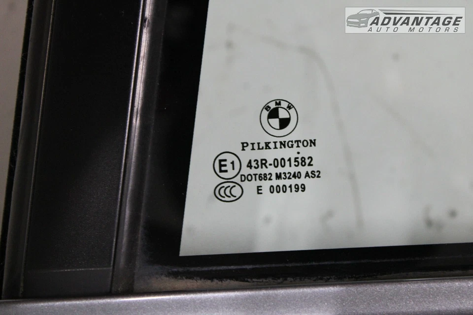BMW 535I XDRIVE F10 2011-2016 panel de cubierta de puerta trasera izquierda OEM Foto 4 de 4