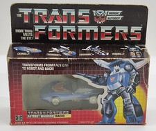 TRANSFORMERS G1 AUTO ROBOT TRACKS STINGRAY VINTAGE 1985 HASBRO IN BOX
