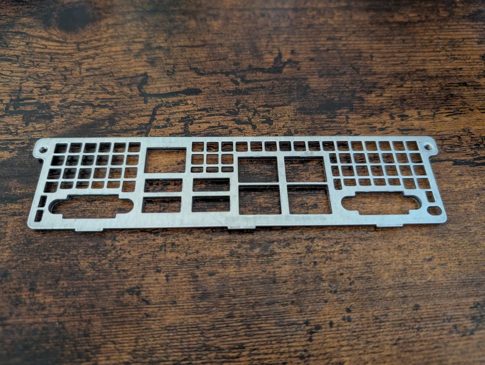 Supermicro MCP-260-00041-0N I/O SHIELD FOR 1U X9, X10 series Motherboard - Image 2 of 3