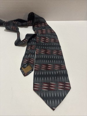 Vintage Format Men's Tie 100% Silk. Sophisticated Look