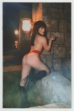 Vampirella Year One #6 P Cosplay Photo Virgin FOC Incentive Variant Dynamite NM-