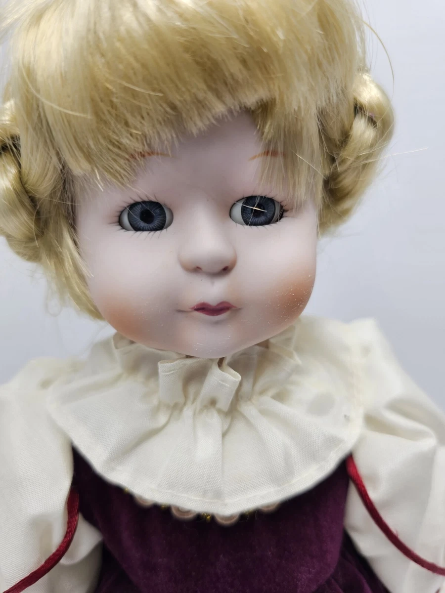 brinns porcelain dolls 1986 Musical