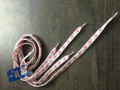 BLACK SUGAR Expédié de Paris - Paire De Lacets Blanc Les Chaussures Petit Coeur Rose Mignon