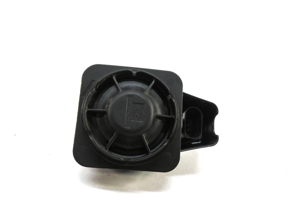 Audi A4 2017 (B9 8W) alarma antirrobo emergencia sirena bocina altavoz Foto 2 de 3