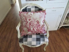 French Aubusson style Fabulous Needlepoint Pillow Pink/Red Romantic Toile NWOT