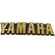 YAMAHA Vintage Plastic Logo Plate (Cracked)