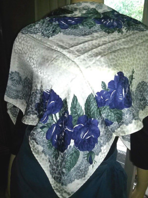 Silk Scarf - Made in Italy - 88 x 88 cm - 100% Silk