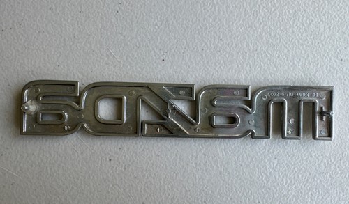 2000-2006 Mazda MPV Rear Emblem Name Plate LC62-51710 - Picture 2 of 6