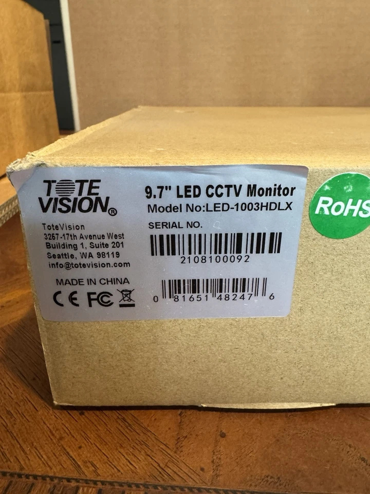 ToteVision LED-1003HDLX 9.7" LEDBacklit LCD Monitor Metal Chassis Wide Angle NIB - Image 3 of 4