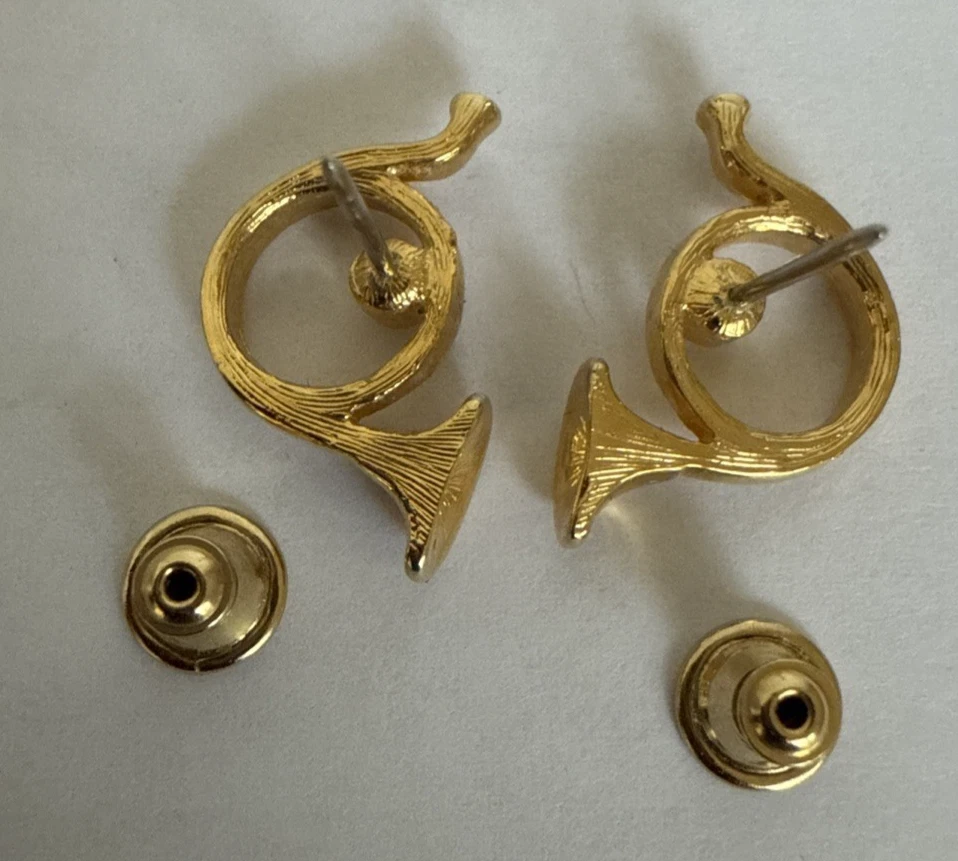 Pendientes perforados de cuerno francés tono dorado y estrás nuevos con etiquetas Foto 2 de 2