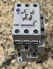 ALLEN BRADLEY CONTACTOR CAT# 100-C30ZD01 NEW IN ORIGINAL BOX.
