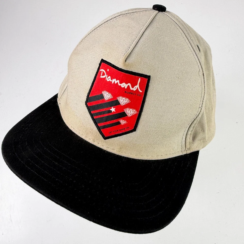 Diamond Supply Co.Casquette Snapback Homme Réglable Beige Noir Logo Bouclier - Photo 1/4