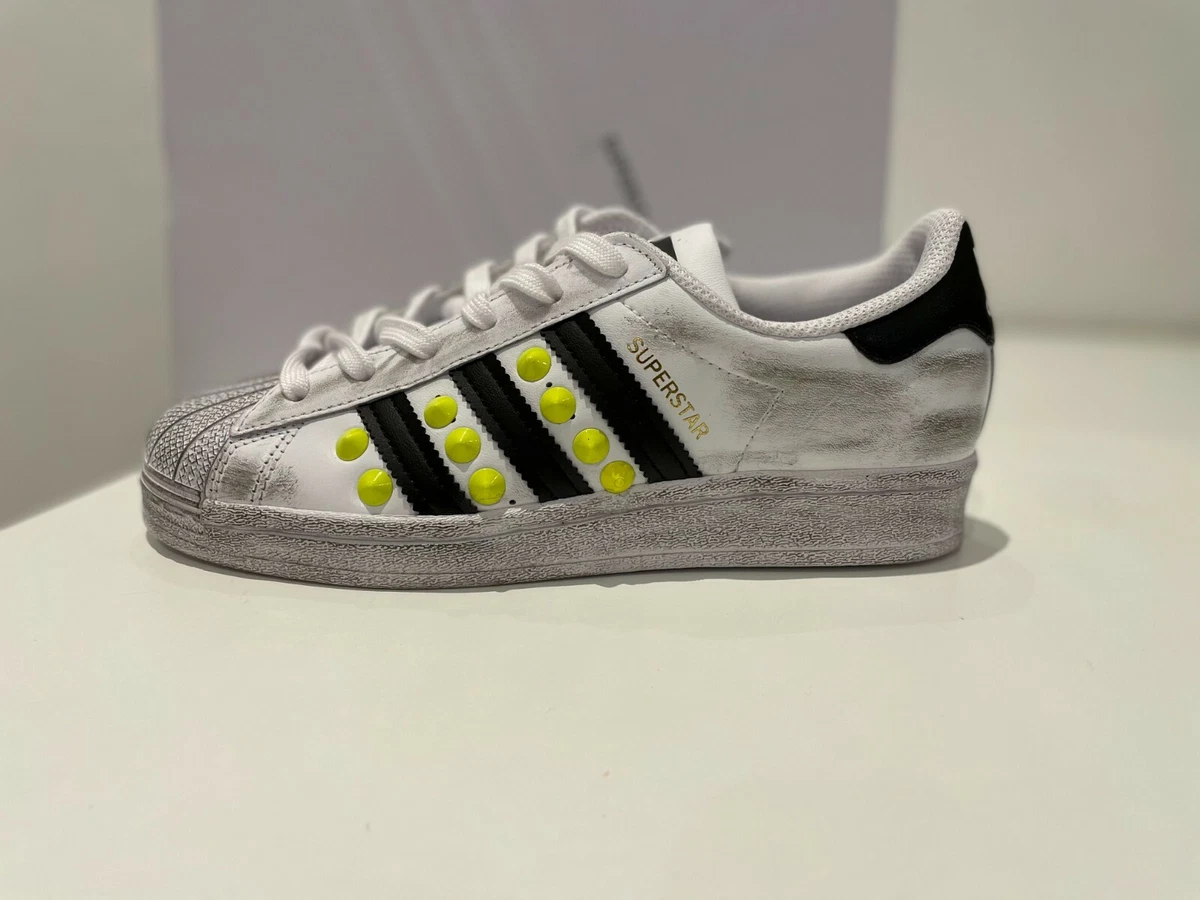 Adidas superstar bianche clearance con schizzi colorati