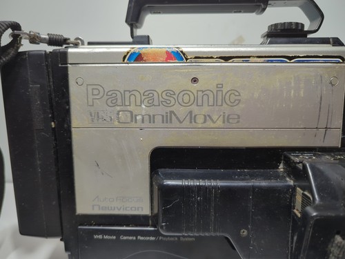 ✨VINTAGE✨ 1985 Panasonic VHS OmniMovie Camera + Battery Charger - Picture 9 of 24