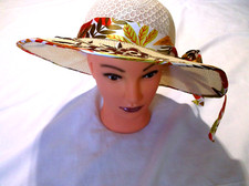 Vintage Flower Embroidery Sun Hat Beige Hollow Crochet NWOT