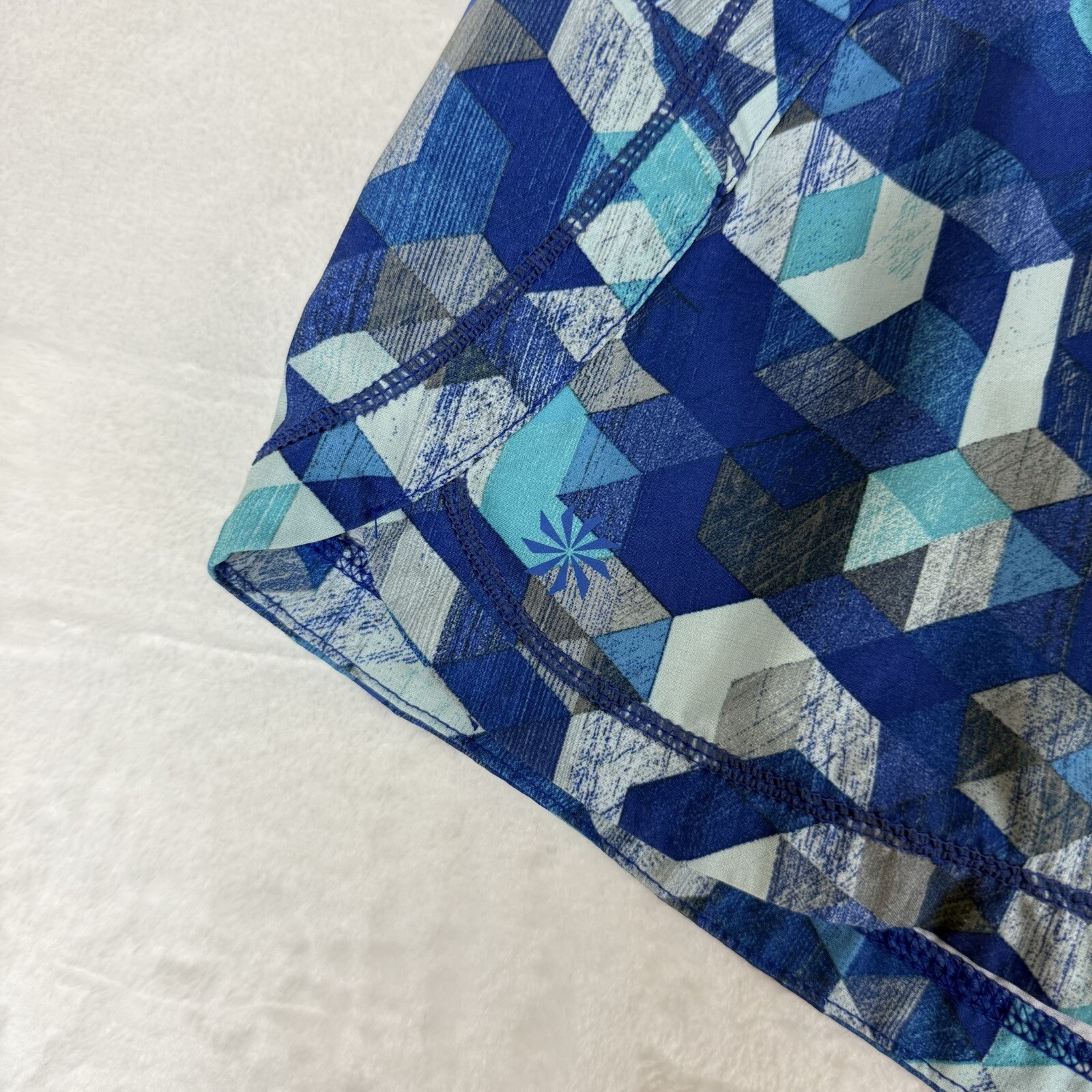 Athleta Pulse Triangular Running Shorts Blue Geom… - image 3