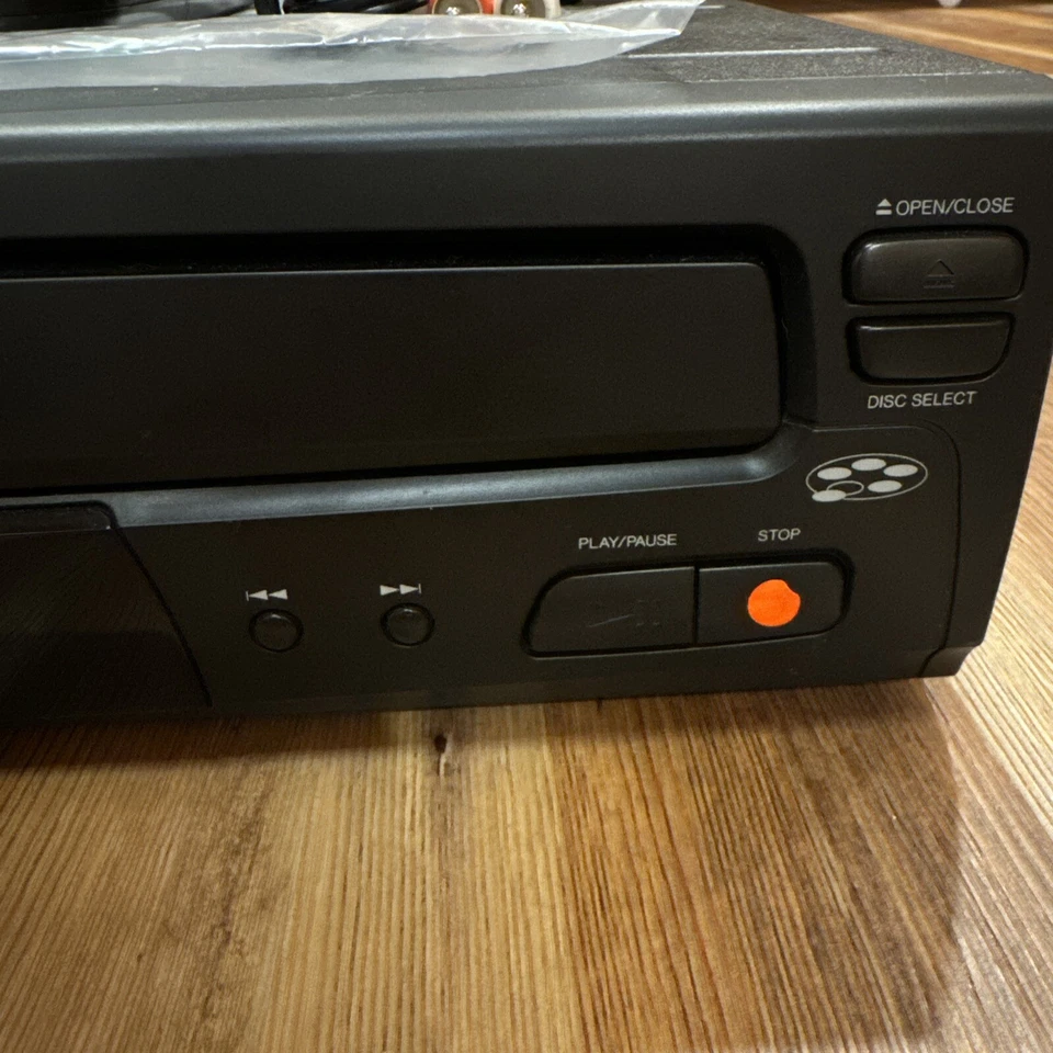 Vintage 1997 Magnavox CDC-725 5 Disc CD Player WORKS With Remote & Audio/Video C - Image 4 of 4