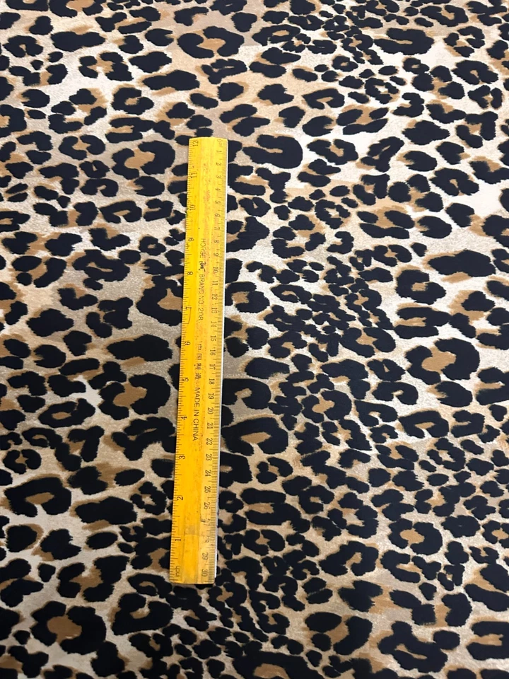VESTIDO JERSEY ELÁSTICO CREPÉ BUCEO ESTAMPADO LEOPARDO BUENA CALIDAD 3 METROS TELA a Foto 4 de 4
