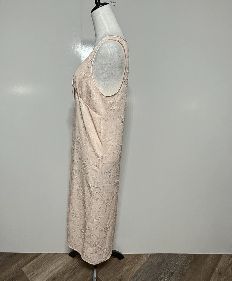 Vestido Camisón Jaclyn Smith Mediano Rosa Babydoll Repujado Floral Íntimo Foto 4 de 4