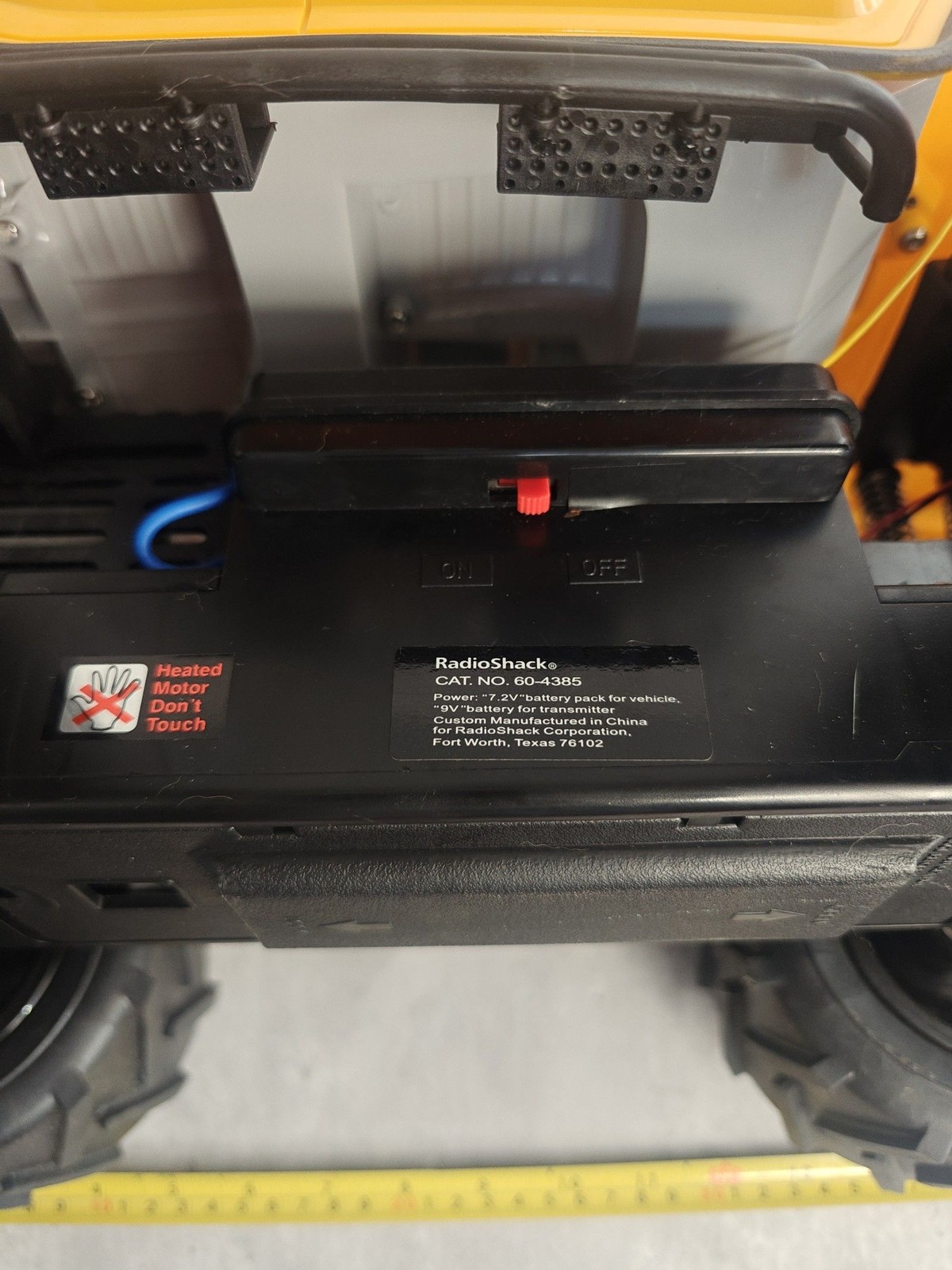 Vintage Radio Shack Hummer H2 RC 2004 Tested No Remote Read Desc